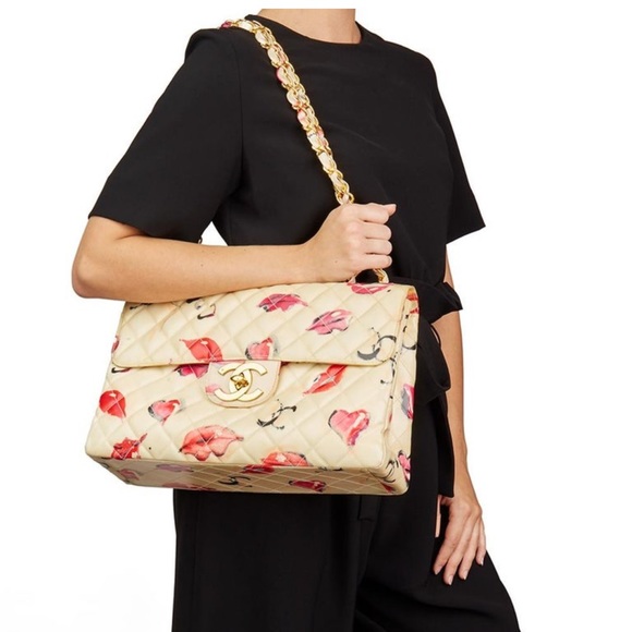 Chanel 'Lips & Kisses' Vintage Maxi XL Bag - Picture 3 of 13